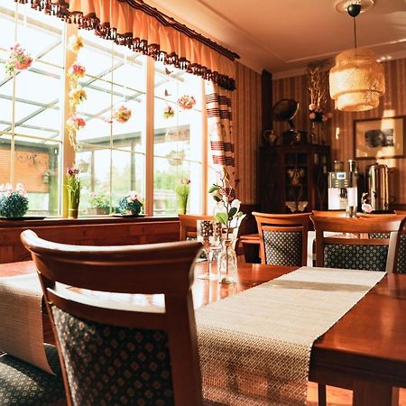 Hotel Dwor Ostoia Rymanów Exteriér fotografie